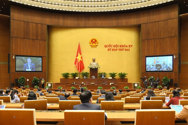 Cơ cấu lại nền kinh tế gắn với đổi mới mô hình tăng trưởng