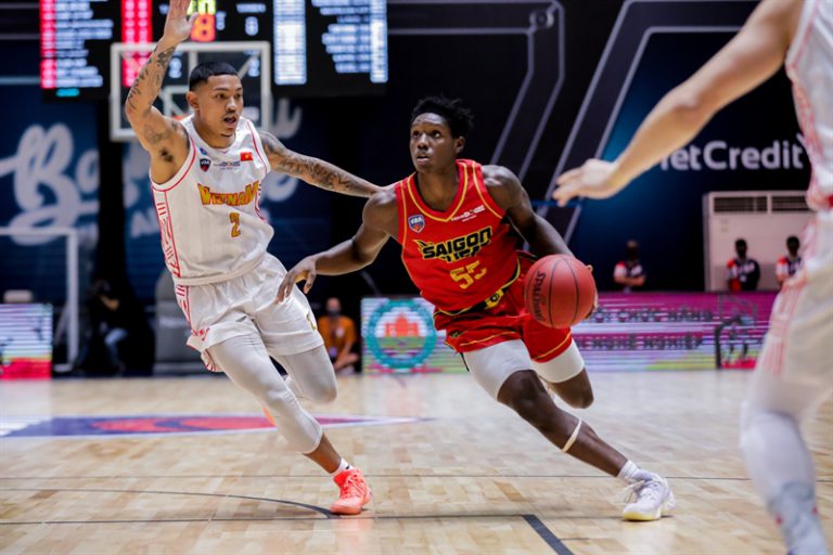 Game 16 của VBA Premier Bubble Games: Saigon Heat thắng dễ đội tuyển quốc gia Việt Nam