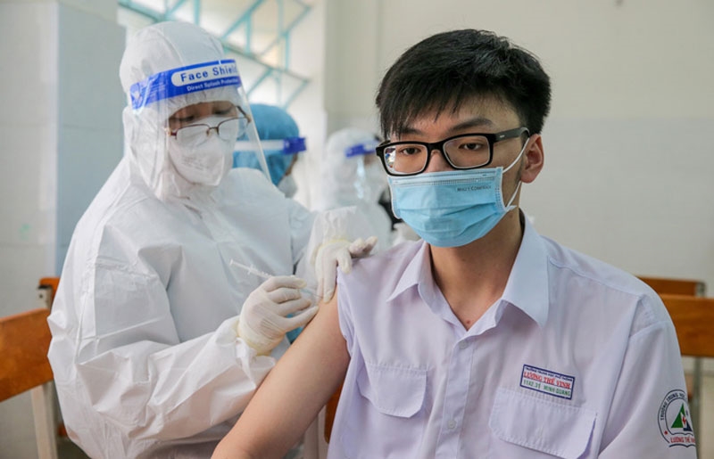 Các địa phương đẩy nhanh tiến độ tiêm vaccine phòng COVID-19 cho trẻ từ 12-17 tuổi
