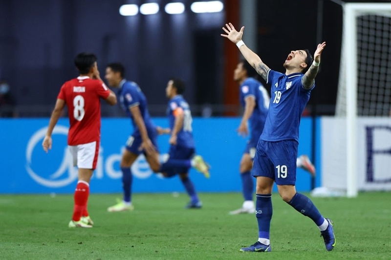 Tuyển Thái Lan lập 2 kỷ lục sau lượt đi chung kết AFF Cup