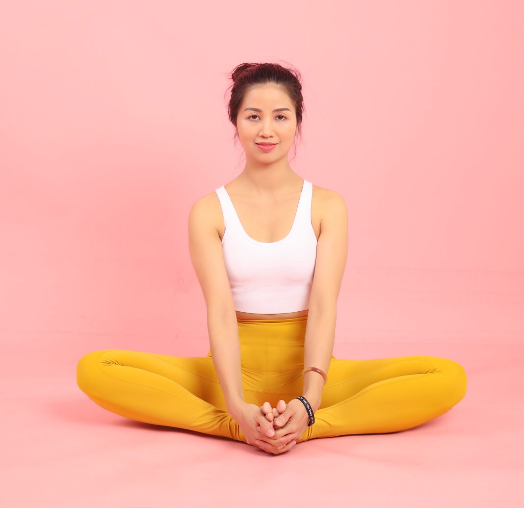 Chào mặt trời cùng Đại sứ sức khỏe – HLV Yoga trị liệu Tuệ Giang