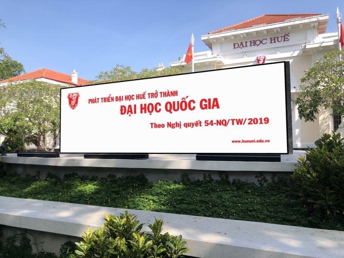 Bí thư Đảng ủy. PGS. TS Huỳnh Văn Chương: Đại học Huế đã sẵn sàng lên Đại học Quốc gia