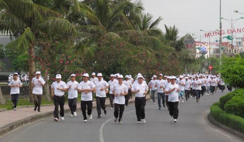 Quảng Bình phát động Cuộc vận động “Toàn dân rèn luyện thân thể theo gương Bác Hồ vĩ đại” trong tháng 3
