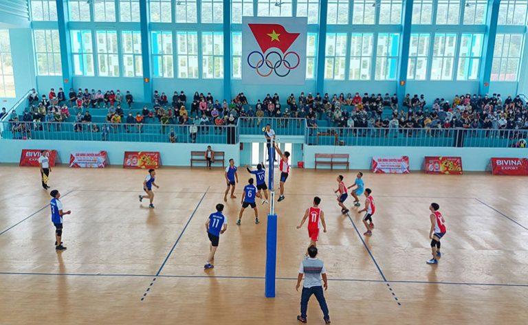 Huyện Đồng Xuân tổ chức giải Bóng chuyền nam mừng Đảng, mừng Xuân Nhâm Dần 2022