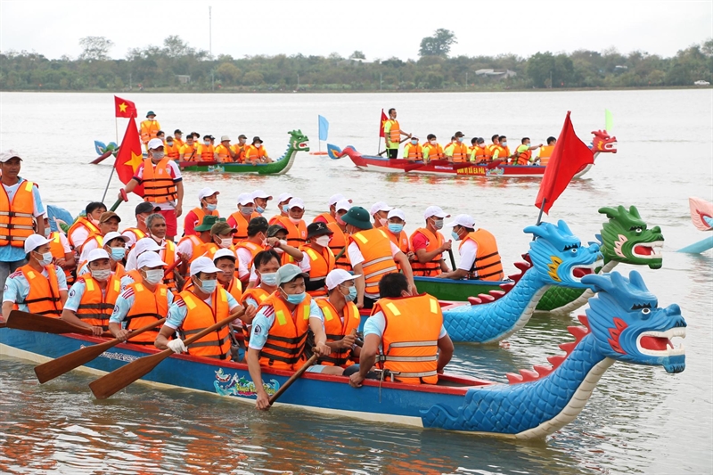 Giải Đua thuyền huyện Ea Kar lần thứ nhất năm 2022