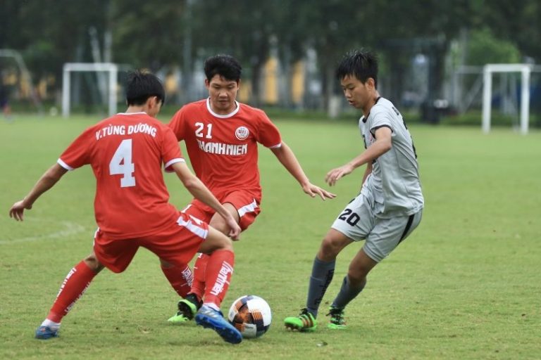 Vòng chung kết U19 quốc gia 2022: Viettel và Hà Nội giành vé vào bán kết