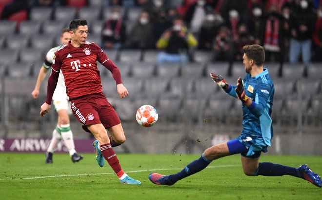 Lewandowski và Manuel Neuer cùng lập kỷ lục tại Bundesliga