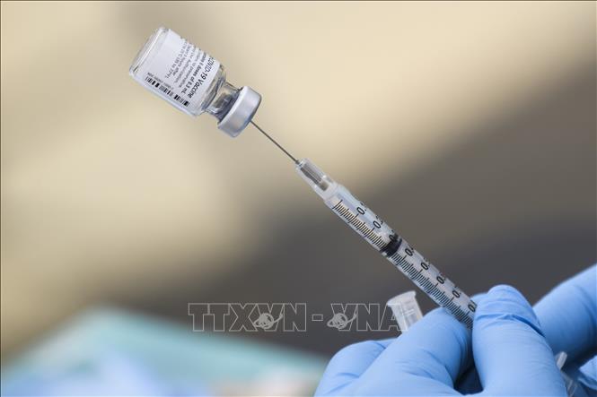 Thủ tướng yêu cầu Bộ Y tế nghiên cứu việc tiêm vaccine phòng COVID-19 cho trẻ từ 3-5 tuổi