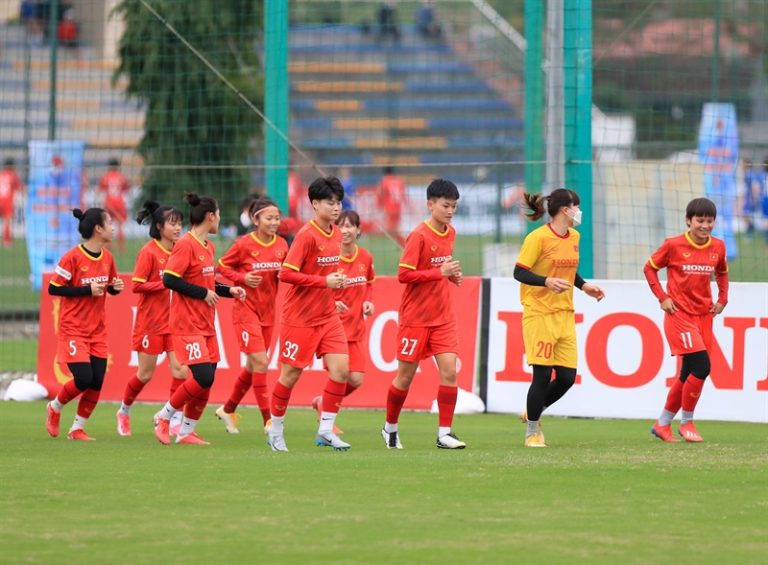 Huấn luyện viên Mai Đức Chung: Nhiệm vụ trong năm 2022 của đội tuyển nữ quốc gia rất nặng nề