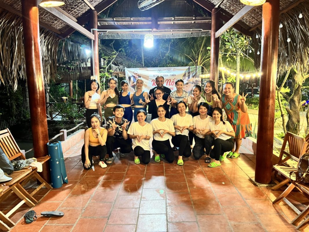 Shine Yoga School: Sứ mệnh lan tỏa và kết nối yêu thương
