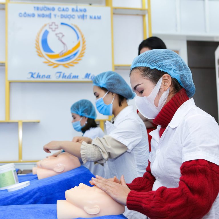 “Tuyển sinh là tuyển dụng” chìa khóa phát triển đào tạo nghề chăm sóc sức khỏe công cộng